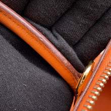 Load image into Gallery viewer, HERMES ★Bolide Orange Taurillon Clemence Size 31