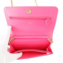 将图像加载到图库查看器中,CHANEL ★Boy's Chanel Chevron Chain Wallet PinkAP1117 Caviar Leather