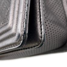 将图像加载到图库查看器中,CHANEL ★Boy Chanel ChainShoulder Bag SilverA67086 Lambskin Size 25