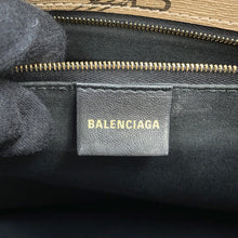 将图像加载到图库查看器中,BALENCIAGA ★BBMonogram Signature Shopper Bag Brown702698 PVC