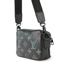 将图像加载到图库查看器中,LOUIS VUITTON comet messenger NoirM22495 Calf Leather Monogram・Pattern Size PM