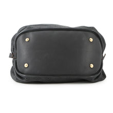 将图像加载到图库查看器中,LOUIS VUITTON Mahina NoirM95765 Monogram Mahina Size L