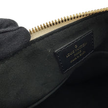 Load image into Gallery viewer, LOUIS VUITTON ★V Tote NoirM44418 Monogram Empreinte Leather Size BB