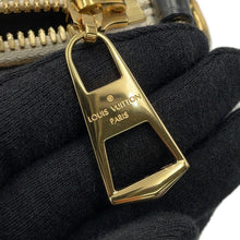 Load image into Gallery viewer, LOUIS VUITTON ★V Tote NoirM44418 Monogram Empreinte Leather Size BB