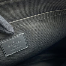 Load image into Gallery viewer, LOUIS VUITTON Pochette・Discovery NoirM62903 Monogram Shadow