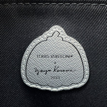 Load image into Gallery viewer, LOUIS VUITTON LV × YK Sac Plat NoirM46404 Monogram Eclipse Painted Dot