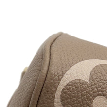 Load image into Gallery viewer, LOUIS VUITTON ★Speedy Bandouliere Tourterelle claimM46575 Monogram Empreinte Leather Size 20