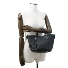 将图像加载到图库查看器中,LOUIS VUITTON Blossom NoirM21848 Monogram Mahina Size PM