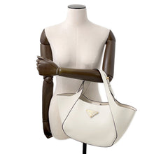 将图像加载到图库查看器中,PRADA ★Tote Bag White1BG483 Leather