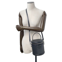 将图像加载到图库查看器中,LOUIS VUITTON Cannes NoirM52226 Epi Leather