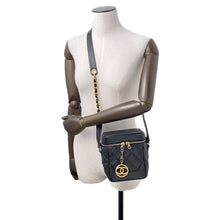将图像加载到图库查看器中,CHANEL Matelasse Chain vanity bag Black Caviar Leather