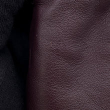 将图像加载到图库查看器中,Bottega Veneta The Valve Shoulder Bag Dark Purple Leather