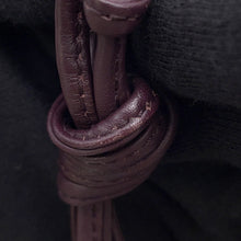 将图像加载到图库查看器中,Bottega Veneta The Valve Shoulder Bag Dark Purple Leather