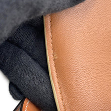 Load image into Gallery viewer, CELINE ★Triomphe Claude Shoulder Bag White194142 PVC Leather