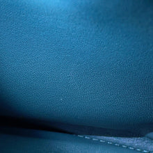 将图像加载到图库查看器中,CELINE Classic 16 Seize 2-Way Handbag Green187373 Leather