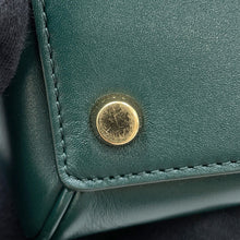 将图像加载到图库查看器中,CELINE Classic 16 Seize 2-Way Handbag Green187373 Leather