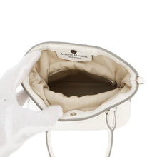 将图像加载到图库查看器中,Maison Margiela Maison Margiela 5AC Shoulder Bag WhiteS56WG0081 Calf Leather Size micro