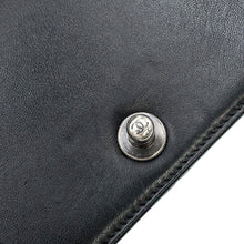 将图像加载到图库查看器中,CHANEL Boy Chanel ChainShoulder Bag Black Leather Fur Size 25