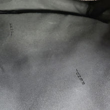 将图像加载到图库查看器中,FENDI Bolsa Vitto Dolce Studded Shoulder Bag Pink8BT281 Leather