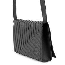 将图像加载到图库查看器中,BALENCIAGA ★Calflap Shoulder Bag Black679465 Leather