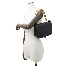 将图像加载到图库查看器中,Bottega Veneta Mount Envelope Shoulder Bag Black667399 Leather