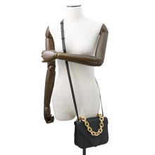 将图像加载到图库查看器中,Bottega Veneta Mount Envelope Shoulder Bag Black667399 Leather