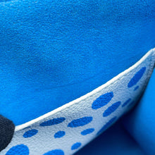 将图像加载到图库查看器中,LOUIS VUITTON ★Onthego LVxYKCollaboration Blue/WhiteM46424 Monogram Empreinte Leather Infinity Dot Size PM