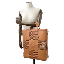 将图像加载到图库查看器中,LOUIS VUITTON Hippo NS BrownM85130 Nomade・Leather