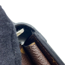 Load image into Gallery viewer, LOUIS VUITTON ★Kansai Yamamoto Pochette and Kabuki Mask NoirM43532 Monogram/Epi Leather