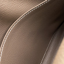 Load image into Gallery viewer, HERMES Kelly Retourne Etoupe Togo Leather Size 25