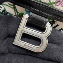 Load image into Gallery viewer, GUCCI GUCCI x BALENCIAGA The Hacker Project Flora Hourglass White/Black/Multicolor681697 Canvas Leather Size Small