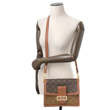 将图像加载到图库查看器中,LOUIS VUITTON Dauphine NoirM45958 Monogram Monogram Reverse Canvas Size MM