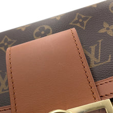 将图像加载到图库查看器中,LOUIS VUITTON Dauphine NoirM45958 Monogram Monogram Reverse Canvas Size MM