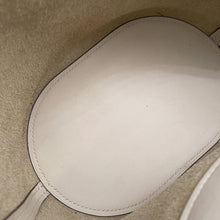Load image into Gallery viewer, HERMES in-the-loop Tote Bag Grease pail Taurillon Clemence Swift Leather Size 18