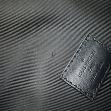 Load image into Gallery viewer, LOUIS VUITTON Discovery・Bumbag NoirM44336 Monogram Eclipse