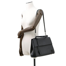 Load image into Gallery viewer, LOUIS VUITTON Cluny NoirM41312 Epi Leather Size BB