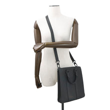 将图像加载到图库查看器中,LOUIS VUITTON Sac Plat NoirM21884 Monogram ・Taurillon