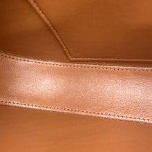 将图像加载到图库查看器中,CELINE Triomphe Tilly Leopard One-Shoulder Bag Beige115702 PVC Leather