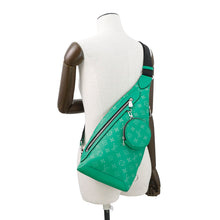 将图像加载到图库查看器中,LOUIS VUITTON duo sling bag CatusGreenM31000 Monogram Taiga Leather