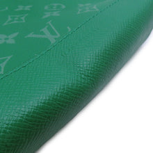 将图像加载到图库查看器中,LOUIS VUITTON duo sling bag CatusGreenM31000 Monogram Taiga Leather