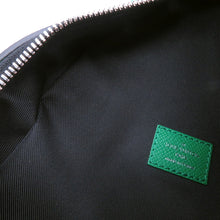 将图像加载到图库查看器中,LOUIS VUITTON duo sling bag CatusGreenM31000 Monogram Taiga Leather