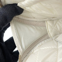 将图像加载到图库查看器中,CHANEL Matelasse Pouch WhiteA80909 Caviar Leather