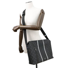 将图像加载到图库查看器中,LOUIS VUITTON Apollo messenger NoirM43411 Monogram Eclipse Size MM