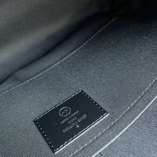 将图像加载到图库查看器中,LOUIS VUITTON Apollo messenger NoirM43411 Monogram Eclipse Size MM