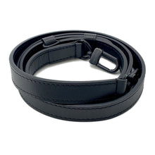 将图像加载到图库查看器中,LOUIS VUITTON ★Vertical Trunk Wearable Wallet NoirM82070 Monogram・Taurillon