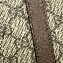 将图像加载到图库查看器中,GUCCI GG Supreme messenger bag Red658542 GG Supreme Leather