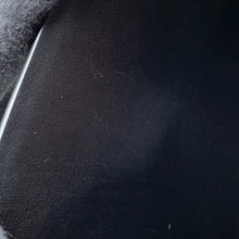 将图像加载到图库查看器中,Valentino Garavani RockStudded Shoulder Bag BlackVW2B0E86BOL Leather