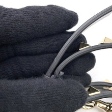 将图像加载到图库查看器中,Valentino Garavani RockStudded Shoulder Bag BlackVW2B0E86BOL Leather