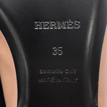 Load image into Gallery viewer, HERMES Ballet Flats Cleo Beige Perlino / Gris Argent Leather Size 35