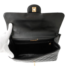 将图像加载到图库查看器中,CHANEL Matelasse Double Face Chainshoulder Black Lambskin